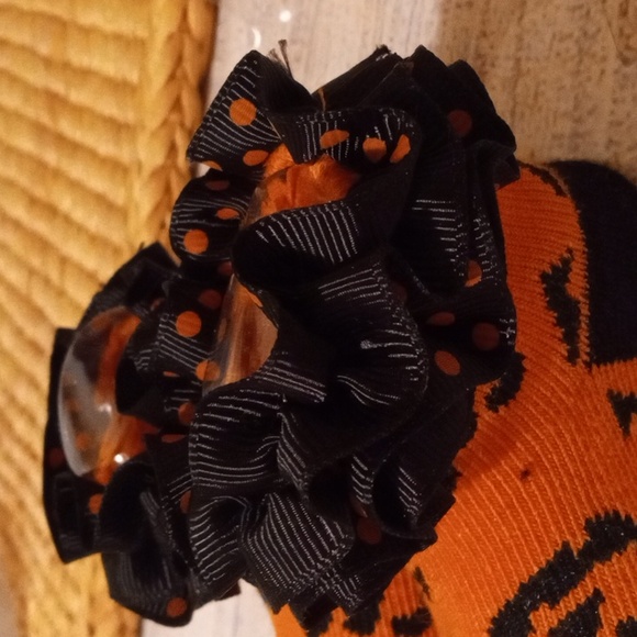 Halloween Set of Headwrap and Socks for Baby Girl - Picture 7 of 10